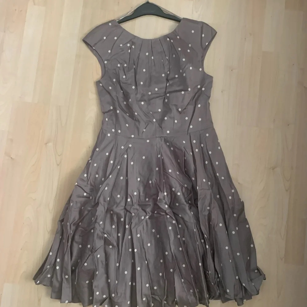 Boden Polka Dot Cotton Flowershow Dress 6 New - Picture 3 of 4